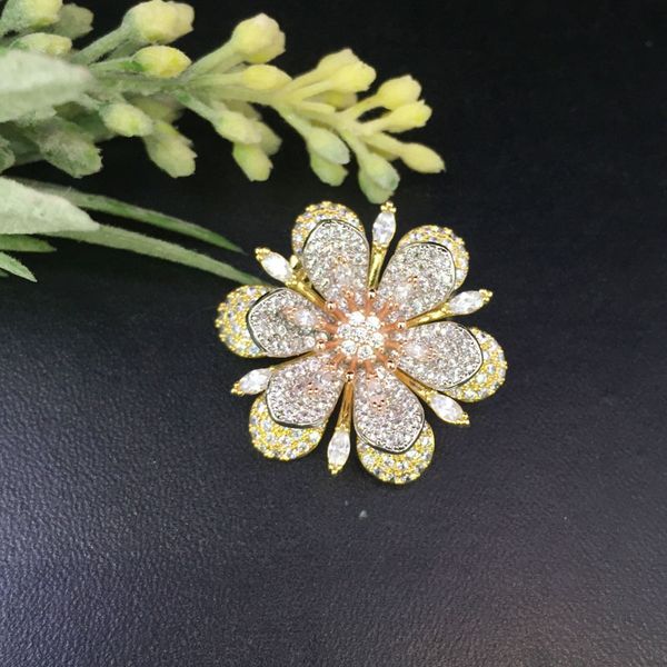 lanyika fashion jewelry delicate snowflake brooch pendant dual use for wedding party micro pave popular gift, Gray
lanyika fashion jewelry delicate snowflake brooch pendant dual use for wedding party micro pave popular gift, Gray
