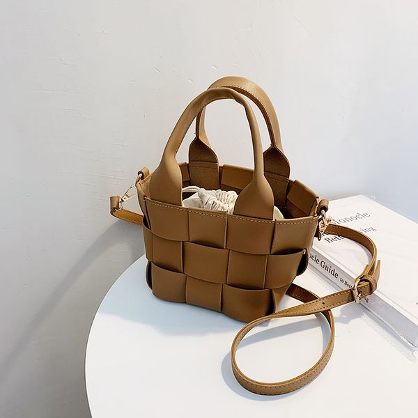 new summer weave tote bags for women 2020 pu leather shoulder bag fashion separable crossbody bag female handbags
new summer weave tote bags for women 2020 pu leather shoulder bag fashion separable crossbody bag female handbags