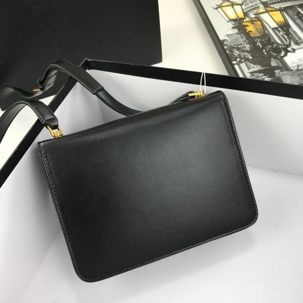 веб-знаменитость с той же темпераментом небольшого мешка женской новой корейской версией универсала текстурой крестом тело мешок ретро мода 
веб-знаменитость с той же темпераментом небольшого мешка женской новой корейской версией универсала текстурой крестом тело мешок ретро мода