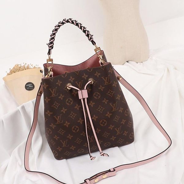 drop ship women 's bag fashion design messenger bag luxury leather bucket bag handbag drawstring shoulder bags with origi
drop ship women 's bag fashion design messenger bag luxury leather bucket bag handbag drawstring shoulder bags with origi