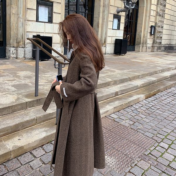 2020 korean new hand-sewn classical beauty high-end herringbone single-breasted loose casual warm wool women's coat, Black
2020 korean new hand-sewn classical beauty high-end herringbone single-breasted loose casual warm wool women's coat, Black