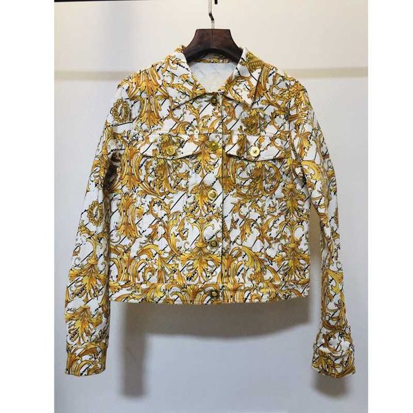4.6 2020 new fashion women sets print letter pattern jacket + slim print jeans + temperament vintage shorts suit, White
4.6 2020 new fashion women sets print letter pattern jacket + slim print jeans + temperament vintage shorts suit, White