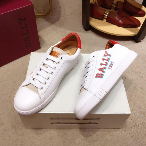 2020s limited edition men's daily black and white casual sports shoes, fashionable and comfortable outdoor running men's shoes, si
2020s limited edition men's daily black and white casual sports shoes, fashionable and comfortable outdoor running men's shoes, si