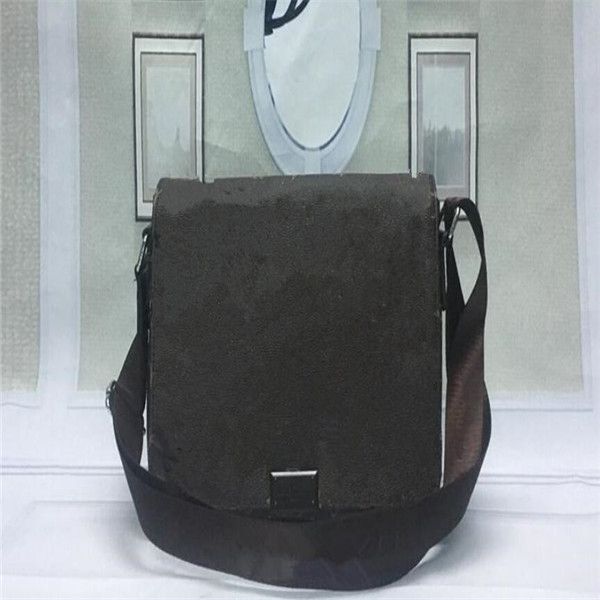 2020 new classic fashion men messenger bags cross body bag school bookbag should 206 with dust bag
2020 new classic fashion men messenger bags cross body bag school bookbag should 206 with dust bag