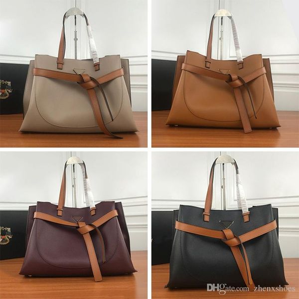 luxury classic women retro handbag bag leather shoulder straps handbag designer handbag messenger crossbody bags with dust bag
luxury classic women retro handbag bag leather shoulder straps handbag designer handbag messenger crossbody bags with dust bag