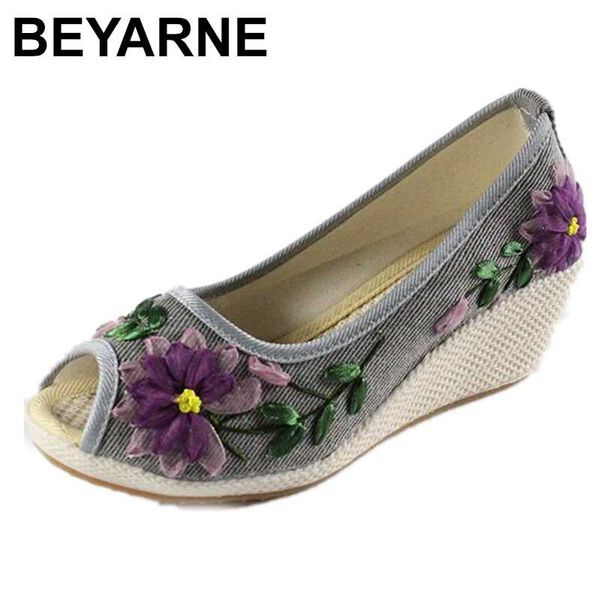beyarne 2020vivid floral ethnic women sandals summer peep toe embroider canvas wedge heel slip on ladies shoes, Black
beyarne 2020vivid floral ethnic women sandals summer peep toe embroider canvas wedge heel slip on ladies shoes, Black