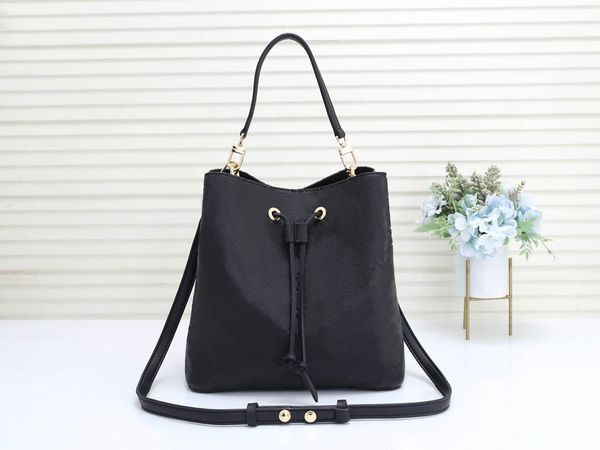 designer luxury handbags purses genuine leather cross body shoulder bags for women girl fashion simple portable leisure bucket bag
designer luxury handbags purses genuine leather cross body shoulder bags for women girl fashion simple portable leisure bucket bag