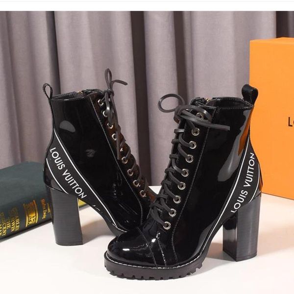 110 new women's casual shoes, luxury designer women's shoes, outdoor travel party shoes, original box packaging, Black
110 new women's casual shoes, luxury designer women's shoes, outdoor travel party shoes, original box packaging, Black