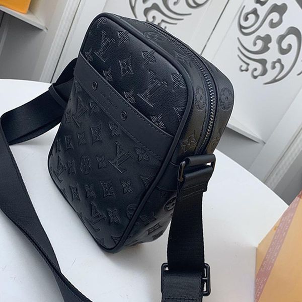 mens bag bolso bandolera fashion design crossbody bag leather shoulder bags retro type zipper men new shaspet crossbody bags
mens bag bolso bandolera fashion design crossbody bag leather shoulder bags retro type zipper men new shaspet crossbody bags