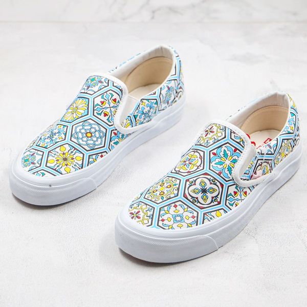 new canvas shoes kith pedal white blue white brown morocco tile graffiti print pattern men women casual skateboard shoes size 36-44
new canvas shoes kith pedal white blue white brown morocco tile graffiti print pattern men women casual skateboard shoes size 36-44