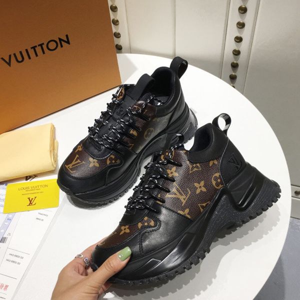 133 new designer luxury women's casual fashion shoes, women's outdoor casual shoes, high-quality materials, with original box, Black
133 new designer luxury women's casual fashion shoes, women's outdoor casual shoes, high-quality materials, with original box, Black