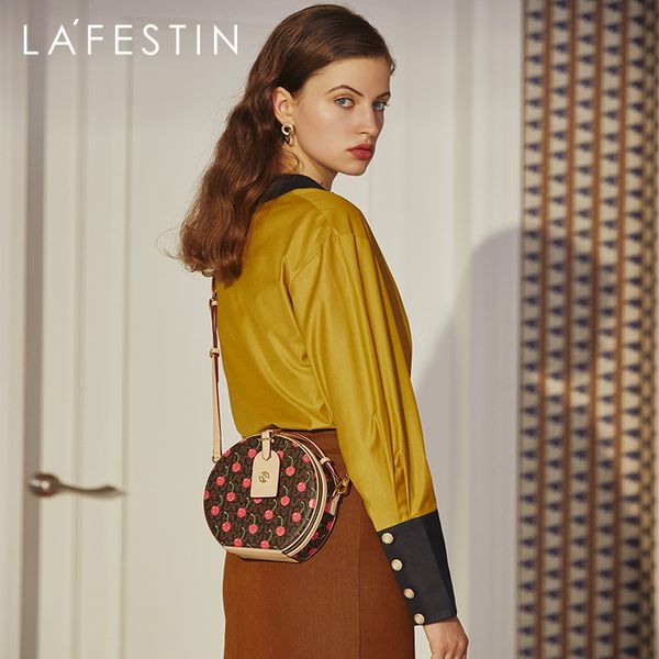 lafestin 2020 new single shoulder messenger small round bag female cherry round cake bag mini handbag
lafestin 2020 new single shoulder messenger small round bag female cherry round cake bag mini handbag