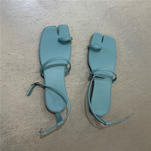 luxury women flat sandals pu leather summer ladies flat sandals designer ankle strap blue white black comfortable party shoes
luxury women flat sandals pu leather summer ladies flat sandals designer ankle strap blue white black comfortable party shoes