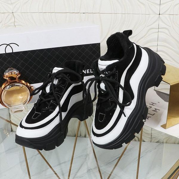 2020d new fashion women's casual sports shoes plus velvet to keep warm, personality wild autumn and winter high-shoes tide shoes
2020d new fashion women's casual sports shoes plus velvet to keep warm, personality wild autumn and winter high-shoes tide shoes