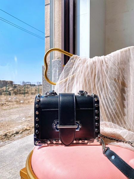 women shoulder bag purse crossbody bag chain bag with box ship
women shoulder bag purse crossbody bag chain bag with box ship