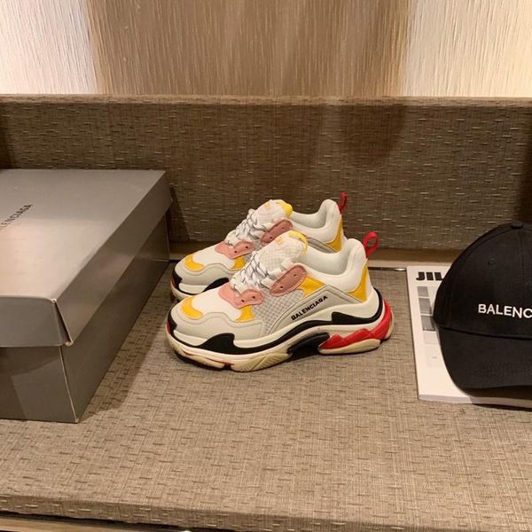 193designer to create casual and comfortable all-match sports shoes, travel shoes outsole non-slip design with original box delivery, Black
193designer to create casual and comfortable all-match sports shoes, travel shoes outsole non-slip design with original box delivery, Black