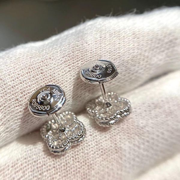 mini flower punk bracelet in six flowers and diamond earring bracelet pendant necklace luxurious quality women charm jewelry gift ps3444, Golden
mini flower punk bracelet in six flowers and diamond earring bracelet pendant necklace luxurious quality women charm jewelry gift ps3444, Golden