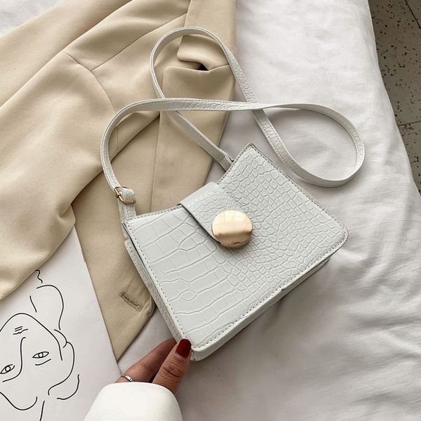 solid color pu leather crossbody bags for women 2020 luxury quality shoulder messenger bag female handbags and purses
solid color pu leather crossbody bags for women 2020 luxury quality shoulder messenger bag female handbags and purses