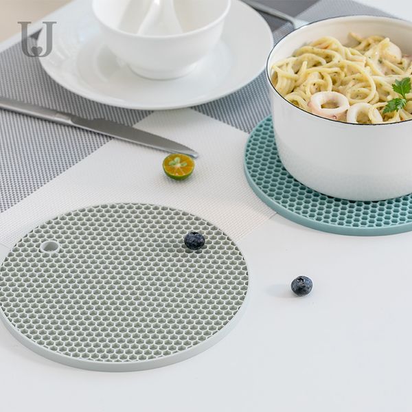 youpin &judy beahive double sided dining mat kitchen anti-iron placemat bowl cup mat non-slip soft
youpin &judy beahive double sided dining mat kitchen anti-iron placemat bowl cup mat non-slip soft
