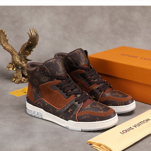 073 men's designer casual sports shoes, luxury trendy travel casual shoes, sports shoes. fast delivery in original box packaging, Black
073 men's designer casual sports shoes, luxury trendy travel casual shoes, sports shoes. fast delivery in original box packaging, Black