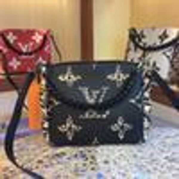 fashion vintage handbags women bags designer handbags wallets for women leather chain bag crossbody and shoulder bags y0004, Black
fashion vintage handbags women bags designer handbags wallets for women leather chain bag crossbody and shoulder bags y0004, Black