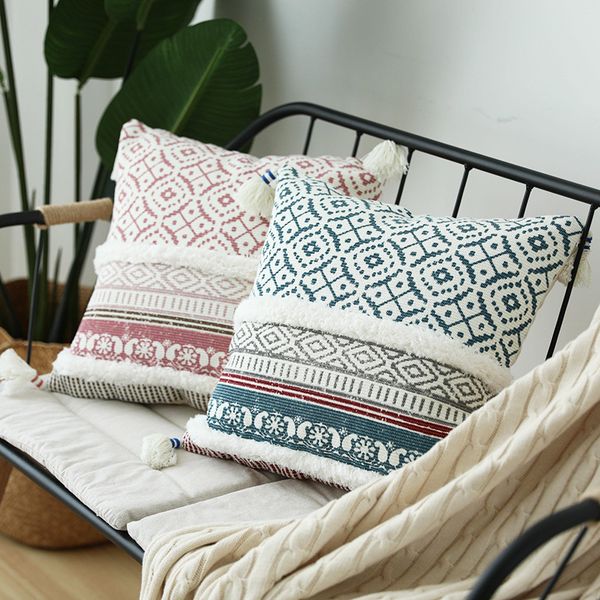 cross-border popular solid color retro screen printing tassels pillow case european-style all-match sofa cushion cover office cushion
cross-border popular solid color retro screen printing tassels pillow case european-style all-match sofa cushion cover office cushion