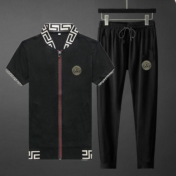 20ss mens designer tracksuits brand shirts shorts sets mens 2020 luxury designer sets outfits fashion sportswear, Gray 
20ss mens designer tracksuits brand shirts shorts sets mens 2020 luxury designer sets outfits fashion sportswear, Gray