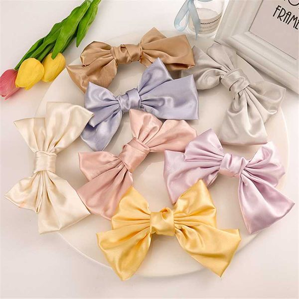 hair accessories 10pcs/lot large bow hairpin ribbon hairgrips for girls satin trendy princess clip ponytail clips barrettes, Slivery;white
hair accessories 10pcs/lot large bow hairpin ribbon hairgrips for girls satin trendy princess clip ponytail clips barrettes, Slivery;white