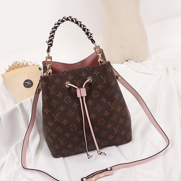 drop ship women 's bag vintage design messenger bag luxury leather bucket bag handbag drawstring shoulder bags with origi
drop ship women 's bag vintage design messenger bag luxury leather bucket bag handbag drawstring shoulder bags with origi