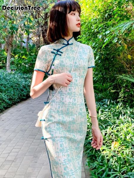 ethnic clothing 2021 chinese traditional dress cheongsam qipao women girls party vintage floral print satin short, Red
ethnic clothing 2021 chinese traditional dress cheongsam qipao women girls party vintage floral print satin short, Red