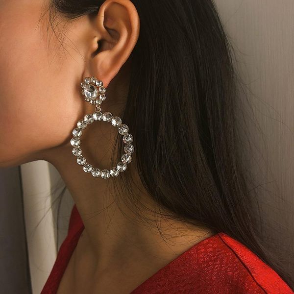 kmvexo модный кристалл круглый кулон падение серьги для женщин перлы charm заявление ювелирные изделия свадебные серьги женский 2019, Silver
kmvexo модный кристалл круглый кулон падение серьги для женщин перлы charm заявление ювелирные изделия свадебные серьги женский 2019, Silver