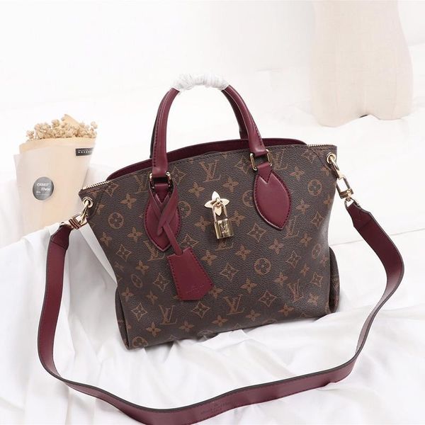 new drop ship women luxury designer bag handbags leather shoulder crossbody bag lady handbag handle totes messenger bag fast delivery
new drop ship women luxury designer bag handbags leather shoulder crossbody bag lady handbag handle totes messenger bag fast delivery