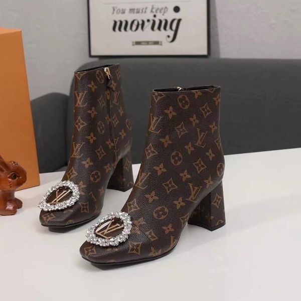 45 designer luxury women's casual fashion shoes, women's outdoor casual shoes, fast delivery, original box, Black
45 designer luxury women's casual fashion shoes, women's outdoor casual shoes, fast delivery, original box, Black