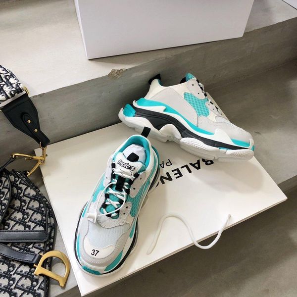 2020bv1 mens designer shoes running sneakers monogram flowers rubber outsole casual sneakers mens jogging shoelaces original box packaging, Black
2020bv1 mens designer shoes running sneakers monogram flowers rubber outsole casual sneakers mens jogging shoelaces original box packaging, Black