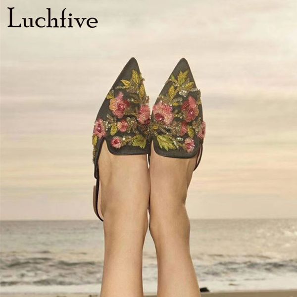 slippers luxury flower embroidery dress mules flat heel pointed toe bridal shoes summer vacation satin beach women, Black
slippers luxury flower embroidery dress mules flat heel pointed toe bridal shoes summer vacation satin beach women, Black