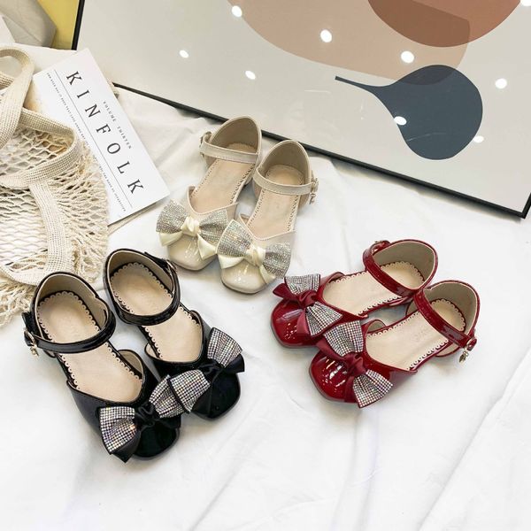 summer 2020 fashionable foreign style bowknot big girl and butterfly sandals princess shoes baotou hollow girl sandals, Black;red 
summer 2020 fashionable foreign style bowknot big girl and butterfly sandals princess shoes baotou hollow girl sandals, Black;red