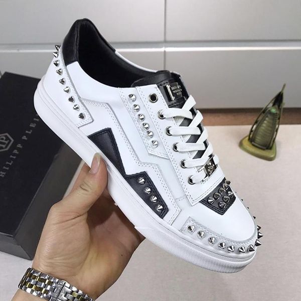 low -sneakers studs mens shoes new arrival vintage comfortable lace up lightweight footwears fast delivery type shoes outdoor walking
low -sneakers studs mens shoes new arrival vintage comfortable lace up lightweight footwears fast delivery type shoes outdoor walking