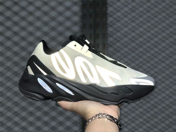 с box azael alvah glow 700 v3 светоотражающие kanye west oreo магнит teal больницы blue wave runner подножка обувь 500 blush bone кроссовки, Black
с box azael alvah glow 700 v3 светоотражающие kanye west oreo магнит teal больницы blue wave runner подножка обувь 500 blush bone кроссовки, Black