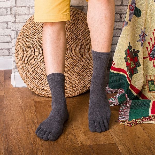 new cotton and five-finger sports deodorant business men's fitness mountaineering riding cotton socks men's socks, Black
new cotton and five-finger sports deodorant business men's fitness mountaineering riding cotton socks men's socks, Black
