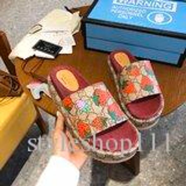 2019 popular style canvas with genuine leather women's originals slide sandal 573018 luxurys flip flops designers sandal 3, Red;white
2019 popular style canvas with genuine leather women's originals slide sandal 573018 luxurys flip flops designers sandal 3, Red;white