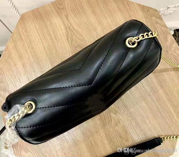 2019 brand fashion luxury desinger bag new european and american fashion recereational simple pure color stripe lady bag shoulder chain bag
2019 brand fashion luxury desinger bag new european and american fashion recereational simple pure color stripe lady bag shoulder chain bag