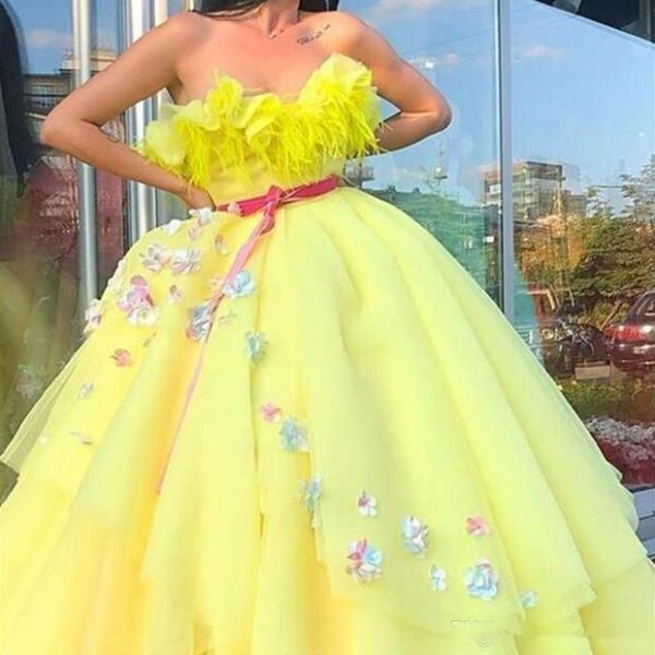 2020 beautiful yellow quinceanera dresses ball gown with tassels 3d handmade flowers strapless tiered lace sweet 16 ceremony, Blue;red
2020 beautiful yellow quinceanera dresses ball gown with tassels 3d handmade flowers strapless tiered lace sweet 16 ceremony, Blue;red