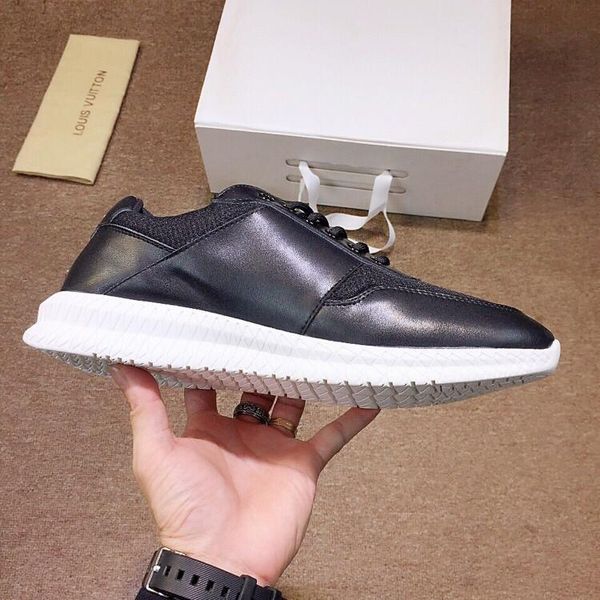 2020-2019i summer custom tide brand men's leather casual shoes, fashion wild single shoes, original box packaging, size: 38-44
2020-2019i summer custom tide brand men's leather casual shoes, fashion wild single shoes, original box packaging, size: 38-44