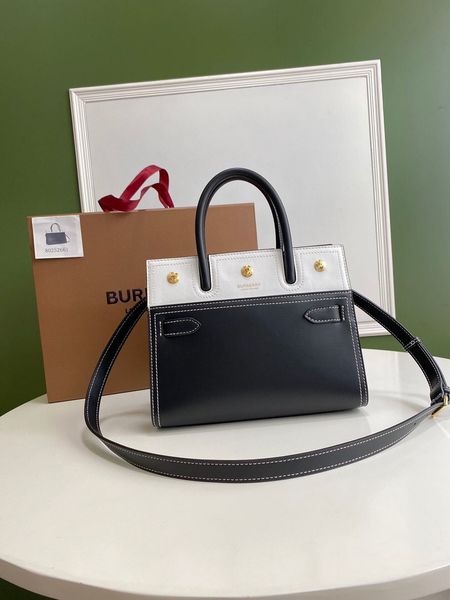classic lady cross-body bag 7a high-end custom quality single-shoulder bag with a handle or a removable strap
classic lady cross-body bag 7a high-end custom quality single-shoulder bag with a handle or a removable strap