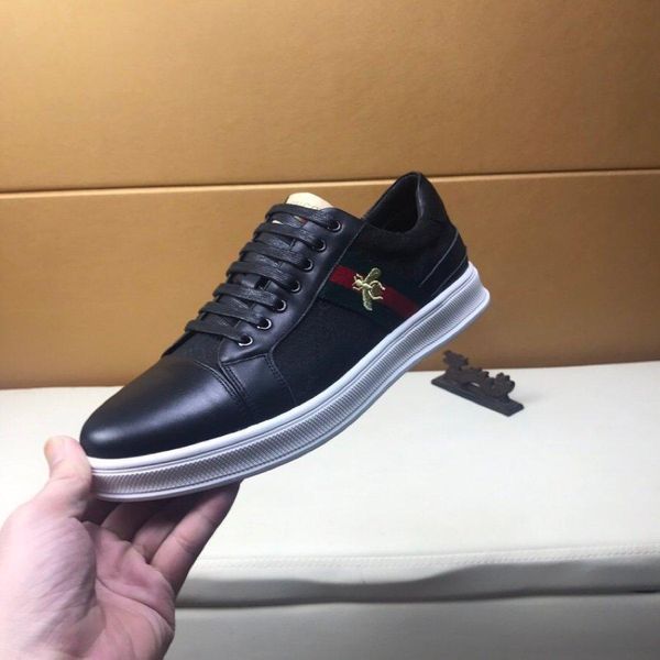 2020h high-end medusa leather low-casual trend men's shoes, stylish large size lace-up outdoor sports running shoes, size: 38-45, Black
2020h high-end medusa leather low-casual trend men's shoes, stylish large size lace-up outdoor sports running shoes, size: 38-45, Black