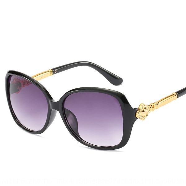 2019 new women's hollowed-out fashion all-match sun large frame sunshade korean style sunglasses many glasses, White;black
2019 new women's hollowed-out fashion all-match sun large frame sunshade korean style sunglasses many glasses, White;black