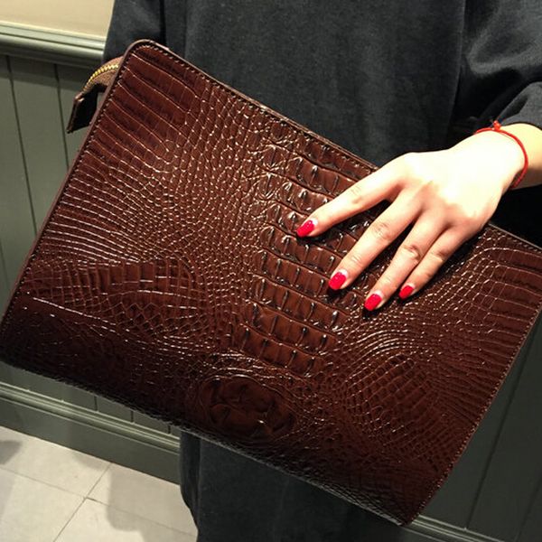 luxury crocodile handbag for men and women leisure envelope bag design party women clutch bag wallet card
luxury crocodile handbag for men and women leisure envelope bag design party women clutch bag wallet card