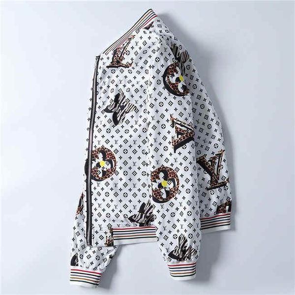 men's medusa jacket new trench coat long sleeve designer men's jacket stand collar shirt clothing zipper with animal letter patter, Black;brown
men's medusa jacket new trench coat long sleeve designer men's jacket stand collar shirt clothing zipper with animal letter patter, Black;brown