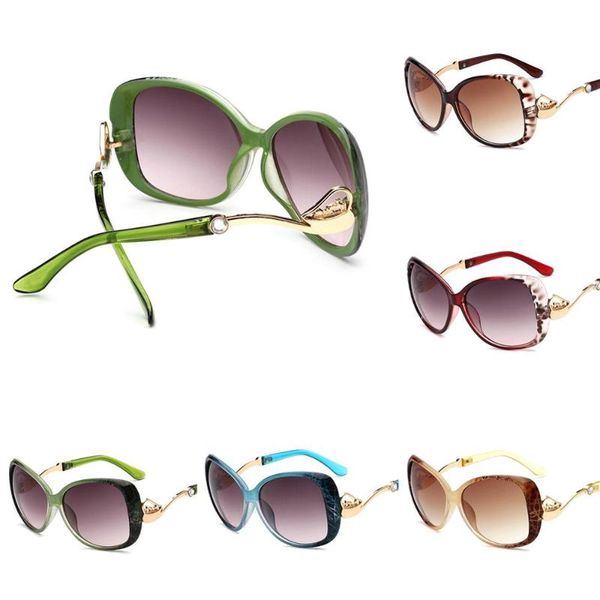 women vintage luxury shades sunglasses set diamond mental frame fashion eye wear designer uv 400 ladies sunglasses, White;black
women vintage luxury shades sunglasses set diamond mental frame fashion eye wear designer uv 400 ladies sunglasses, White;black