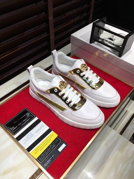 2020a new genuine leather men's outdoor casual shoes large size fashion wild lace-up sneakers low-comfortable breathable tide shoes, Black
2020a new genuine leather men's outdoor casual shoes large size fashion wild lace-up sneakers low-comfortable breathable tide shoes, Black